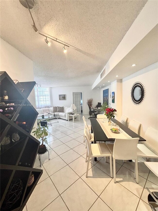 Photo - 999 Brickell Bay Dr Unidad 1905