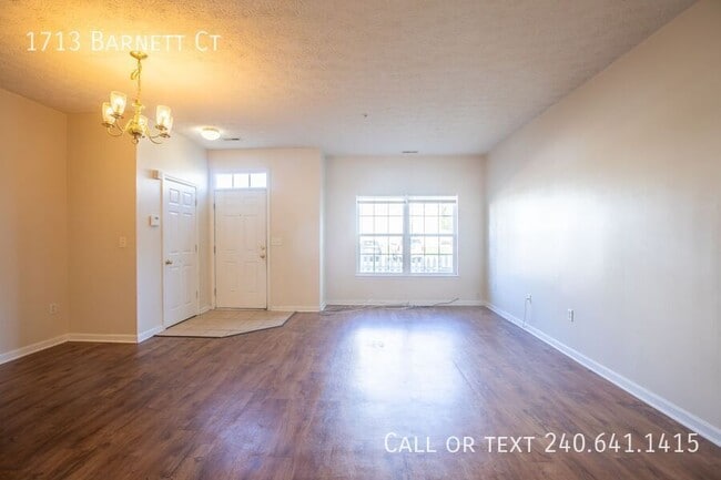 1713 Barnett Ct