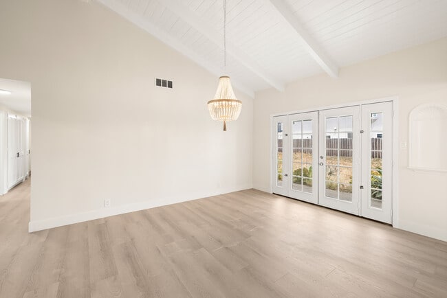 Photo - 4927 Oceanaire St
