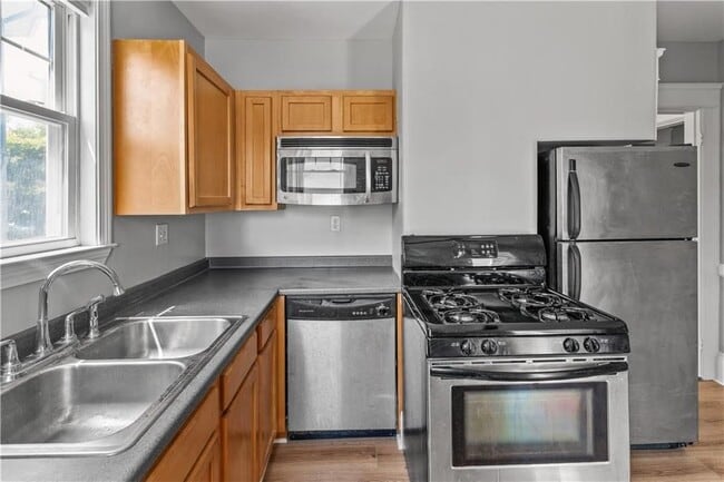 Photo - 155 Irving Ave