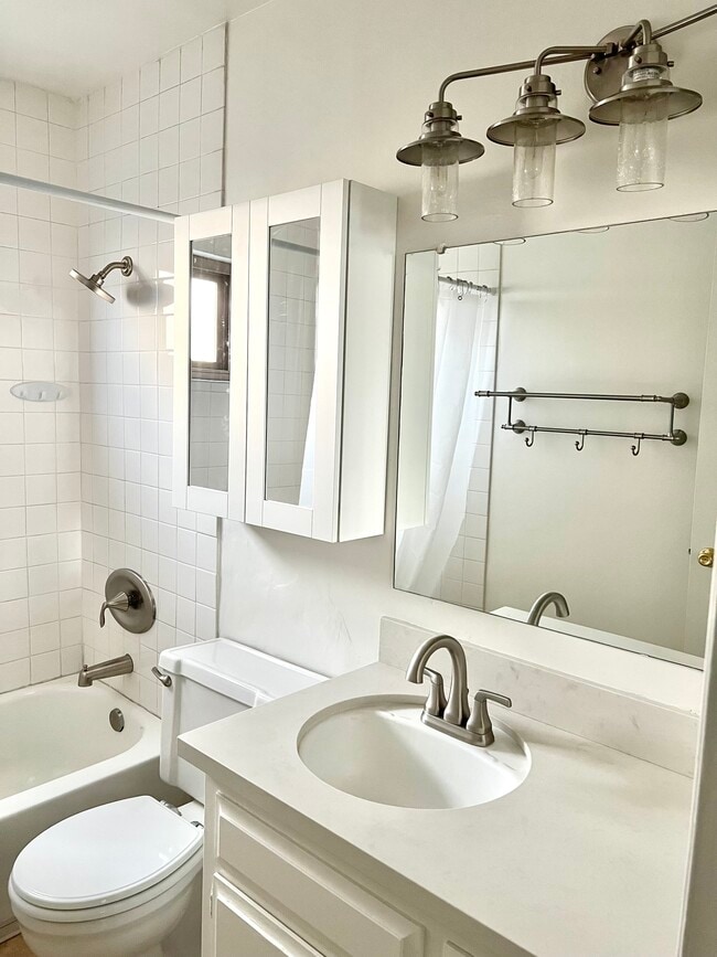 Photo - 4245 34th St