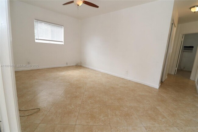 Photo - 1708 N 16th Ave Unit 4