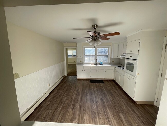 Photo - 623 Quincy Shore Dr Unidad 4A