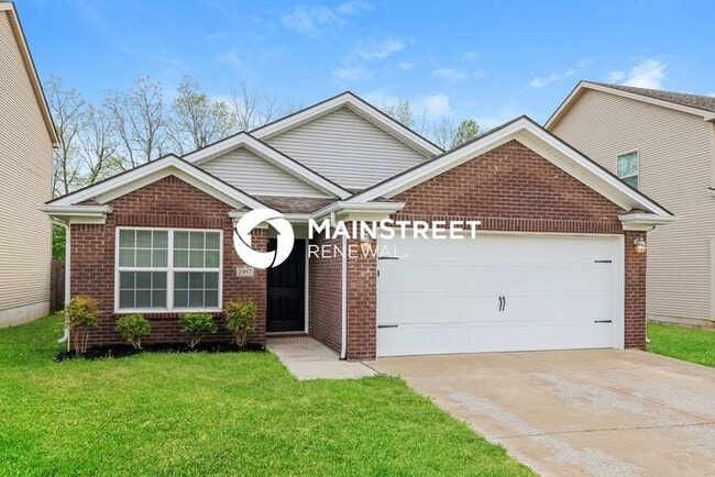 Photo - 3 Bedroom Pet-Friendly Home in Lexington, KY with Main Street Renewal