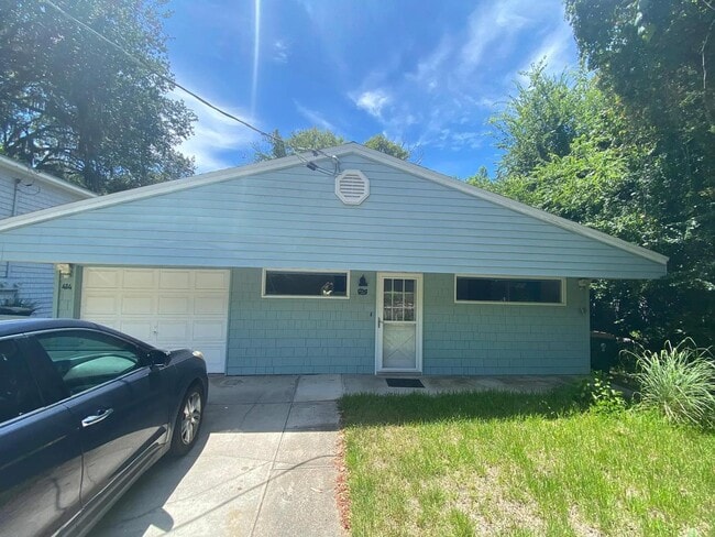 Building Photo - 414 Sherry Dr Rental