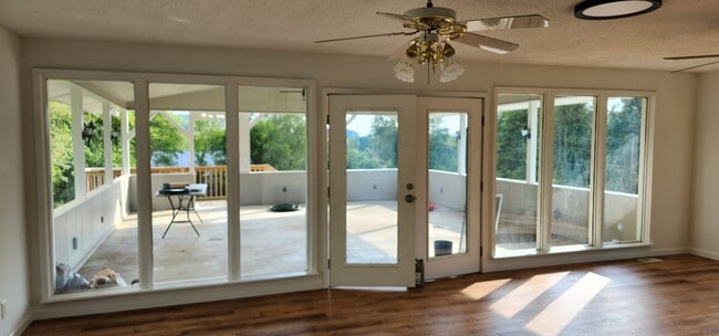 Photo - 169 Valleyview Dr