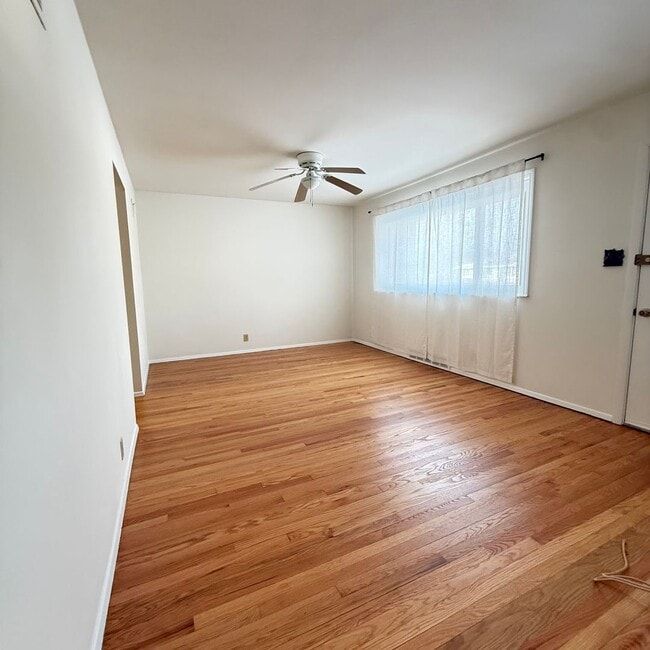 Photo - 3 Bedroom 2 BathHome