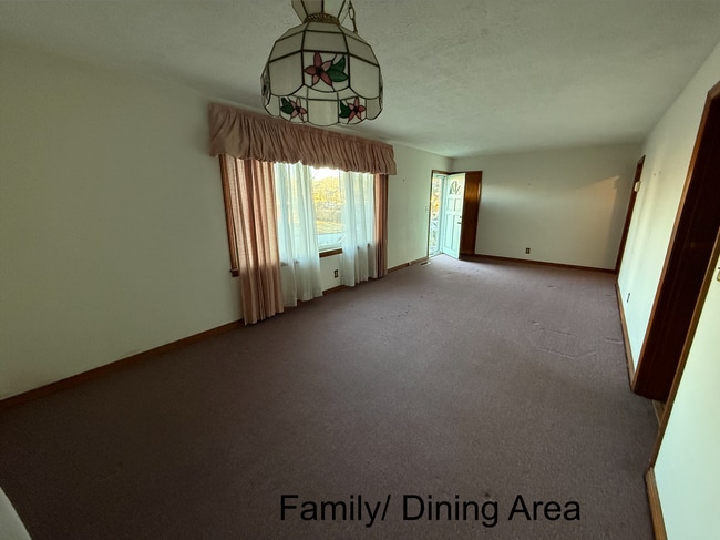 Photo - 439 Hicks Cir