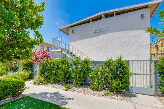Building Photo - 4307 W. 28th St Rental