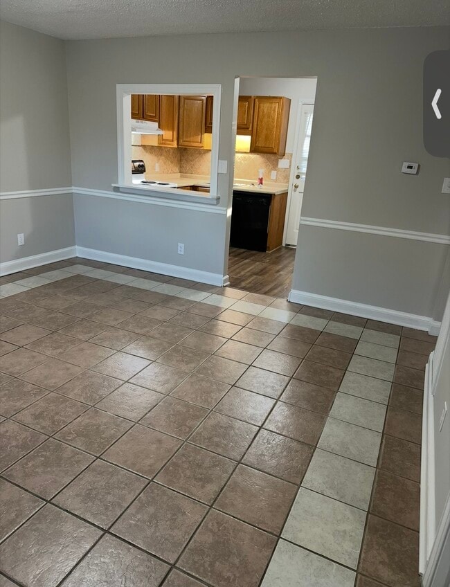 104 Juniper Ln
