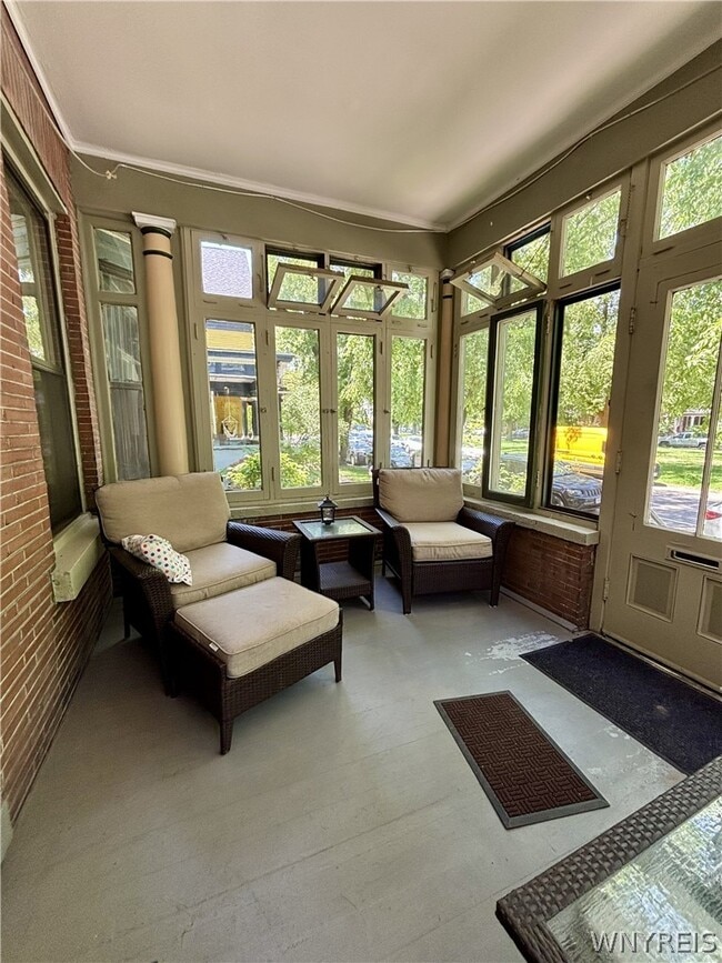 Photo - 115 Bidwell Pkwy