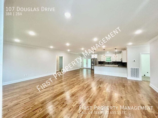 Photo - 107 Douglas Dr