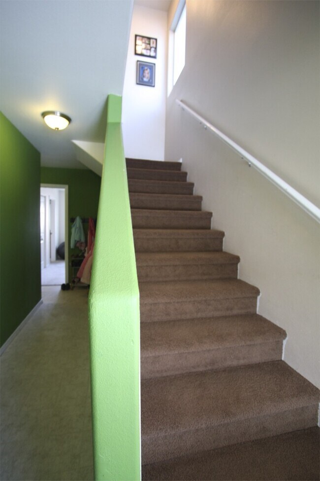 Photo - 4 Bedroom Eagle River Condo