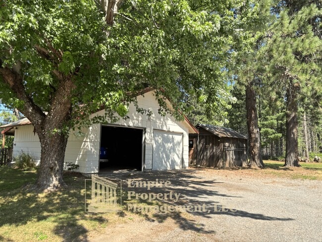 Photo - 10239 Baldy Mountain Rd