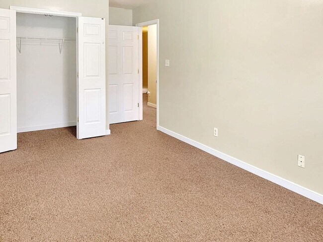 Photo - 1305 Catherine St Unit 1305 Catherine St.