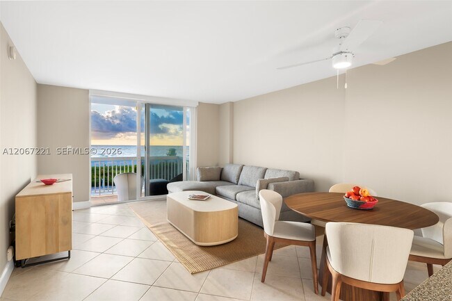 Building Photo - 401 Ocean 318 Unit 318