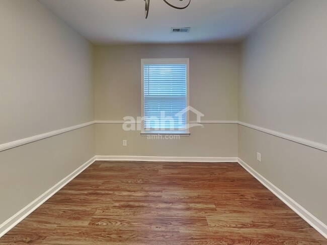 101 Long Pond Ct