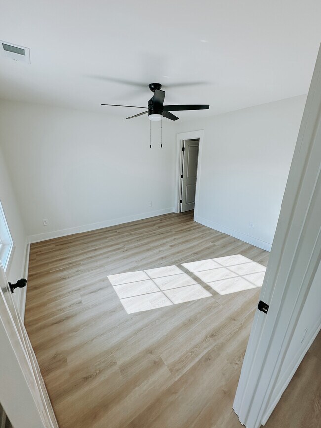 Photo - 341 Woods Rd