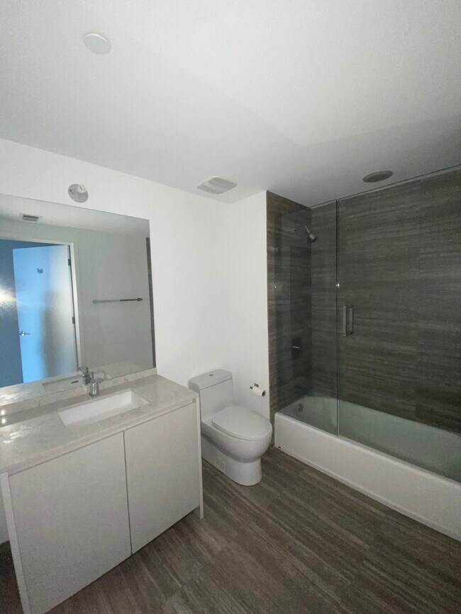 Photo - 1010 Brickell Ave Unit 4410