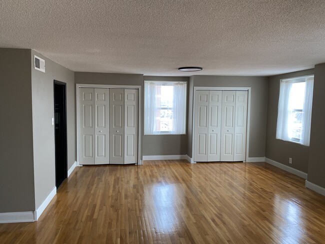 Photo - 1101 Saint Paul St Unidad 2101 Rental