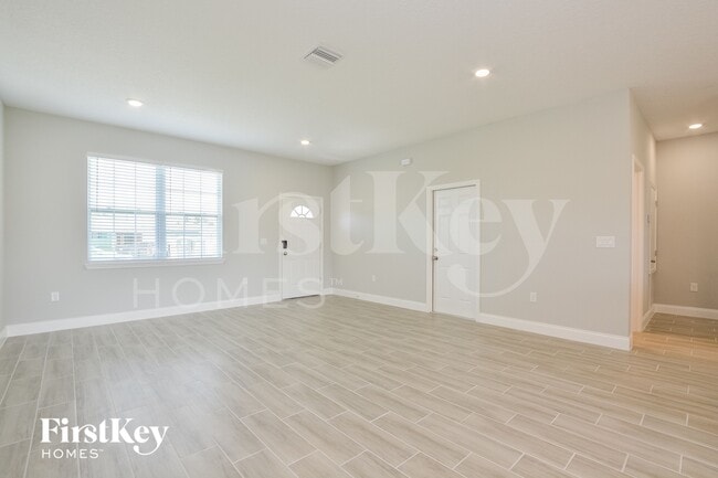Photo - 308 Camellia Ct