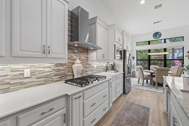 Photo - 9368 Cantal Cir E