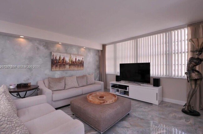 Building Photo - 18041 Biscayne Blvd Unit 1104