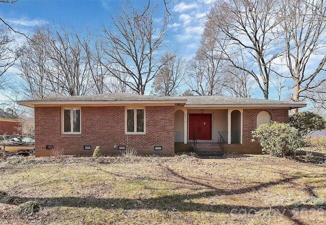 Photo - 6635 Olde Savannah Rd