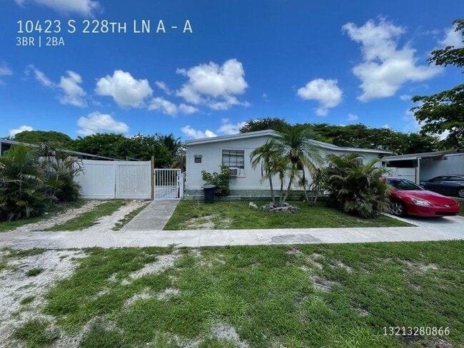 Building Photo - 10423 S 228th Ln Unit A Rental