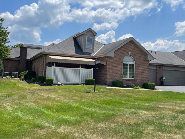 Located at Crosswynds in Chippewa ~ - Located at Crosswynds in Chippewa ~ Townhome
