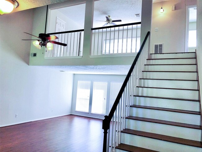 Photo - 3202 Kempwood Dr