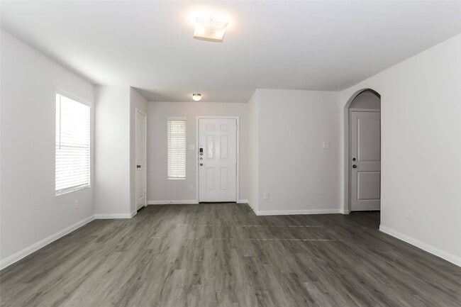 Photo - 111 Blue Crane St