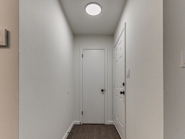 Photo - 1913 N Moulton Ct