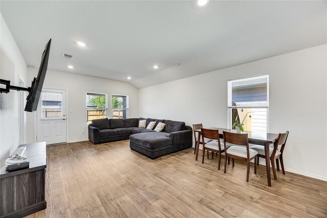 Photo - 17409 Ginning Ct