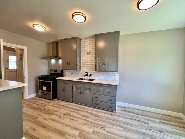 Photo - 2704 N Hunter St