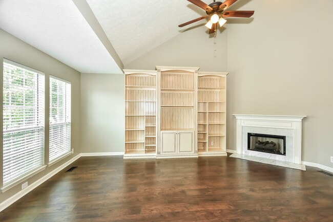 Photo - 142 S Birchwood Dr