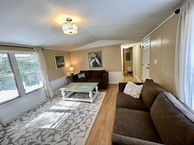 Photo - 50 Mandalay Dr