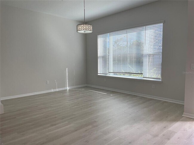 Photo - 907 Wild Date Ln