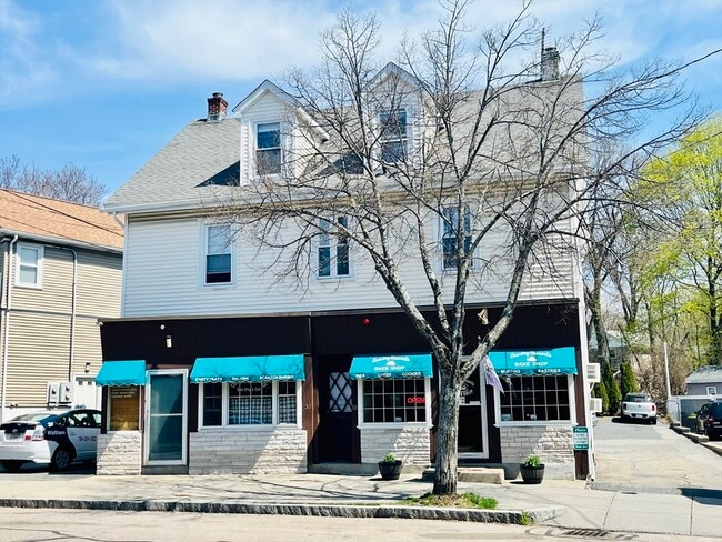 Building Photo - 56-58-58 Lexington St Unit 56