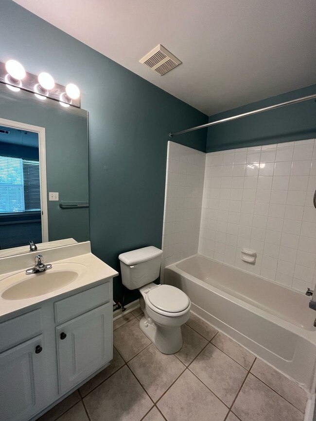 Photo - 220 Woodlands Unit 220 Woodlands