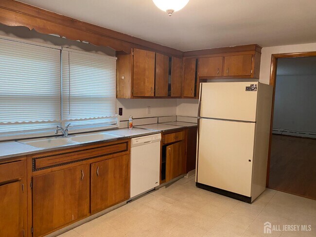 123 Highland Ave