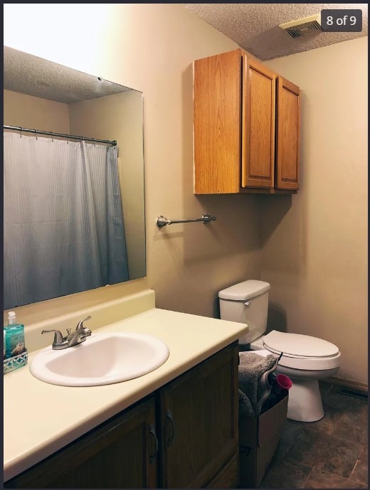 Photo - 215 E New Melville Rd