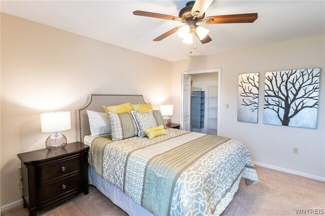 Photo - 25 Spring Meadow Dr