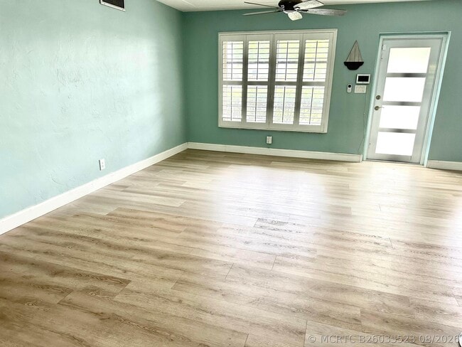 Photo - 420 SE 12th Ave