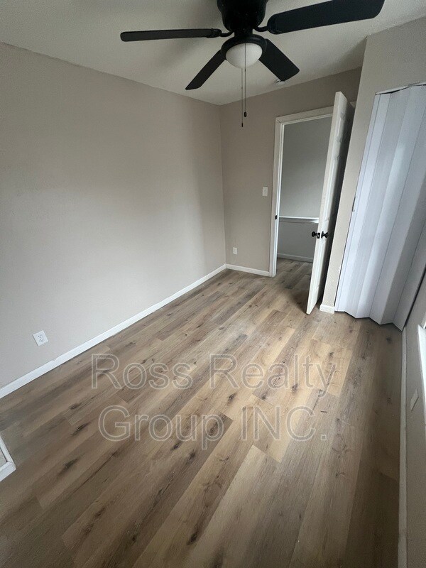 Photo - 1441 N Erie St Unit Top