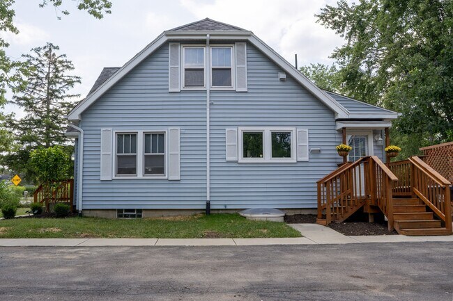 2562 Torrey Ave