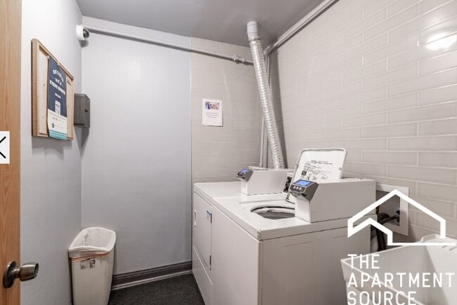 Photo - 1435 N Dearborn St Unit A4