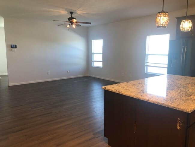 Photo - 1417 Hoovler Way