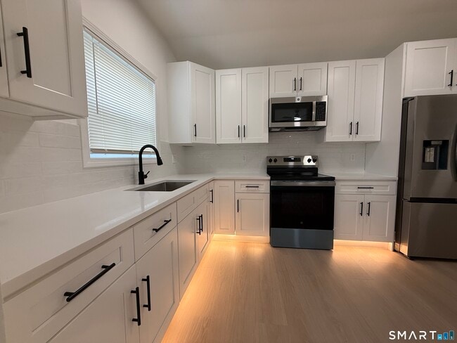 Photo - 8-12 Sterling St