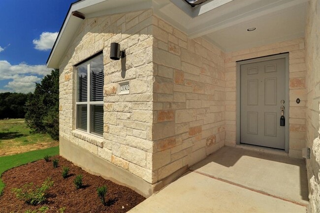 Photo - 21302 Pioneer Cove